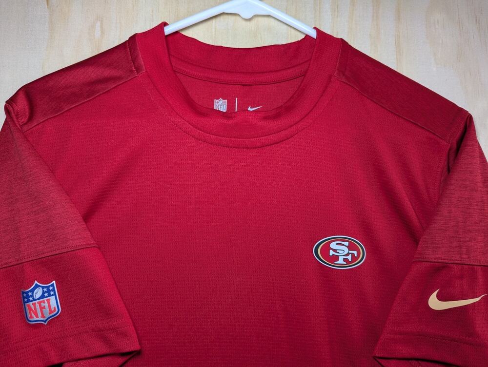Nike Men's Small San Francisco 49ers NFL On Field Dri Fit Short Sleeve Shirt